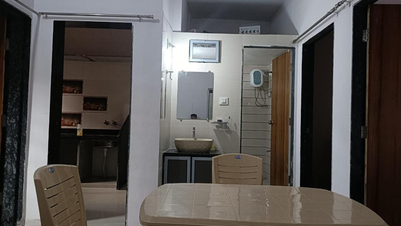 Mahadev Premium Homestay Garudeshwar エクステリア 写真